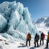 découvrez les séracs, ces formations glaciaires impressionnantes, et explorez leur double nature : merveille naturelle et danger potentiel pour les aventuriers en montagne.