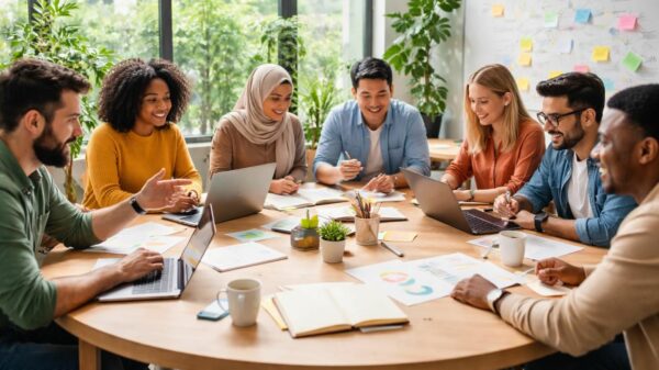 découvrez comment la synergie, et non la sinergie, peut booster votre créativité en groupe grâce à des techniques collaboratives efficaces.