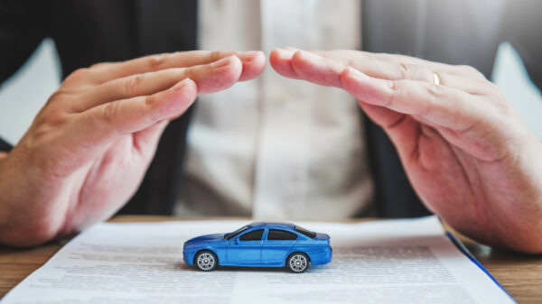 Assurance parking : quelles différences entre parking privé et public ?