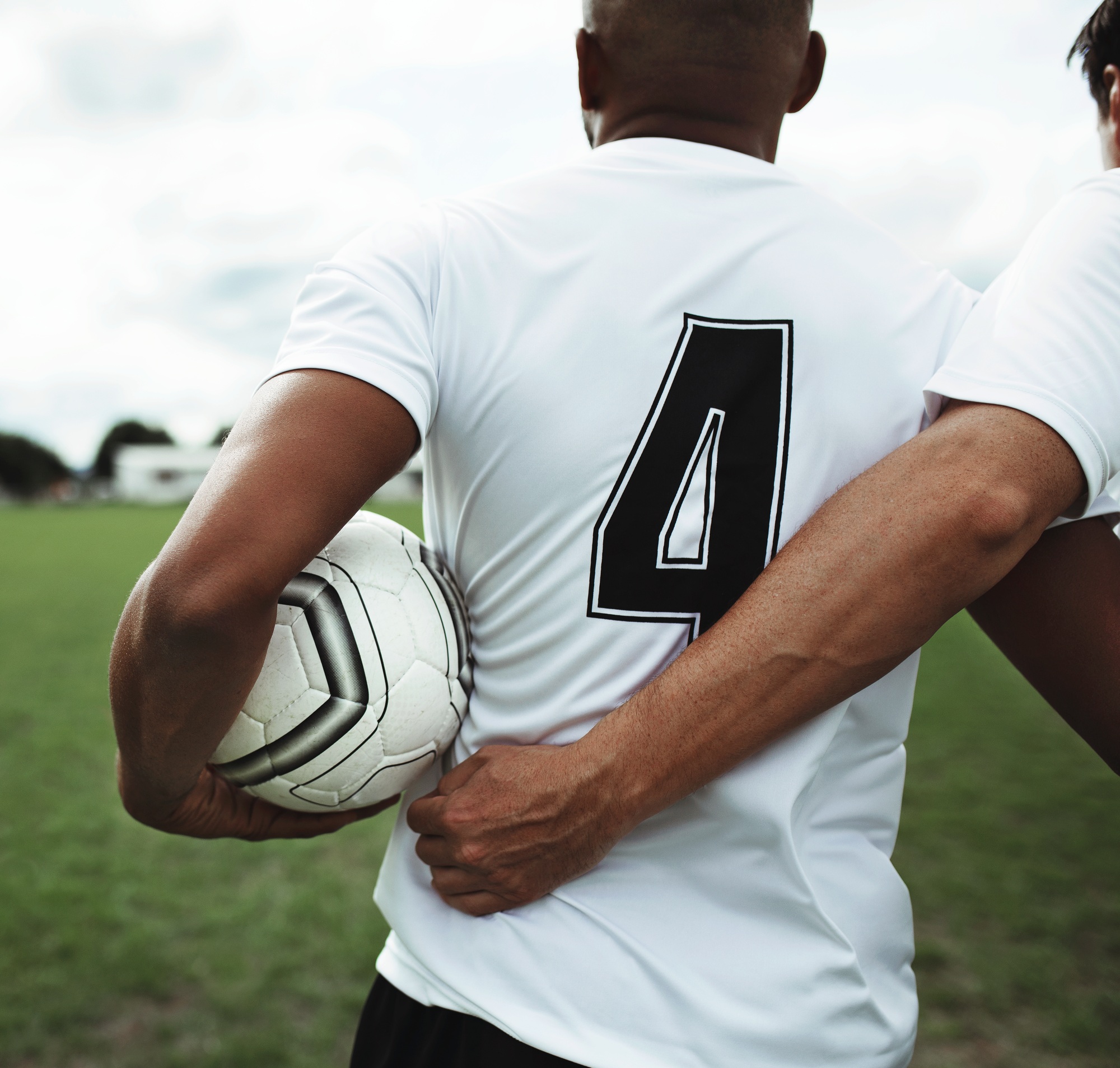 Football player in a number 4 jersey