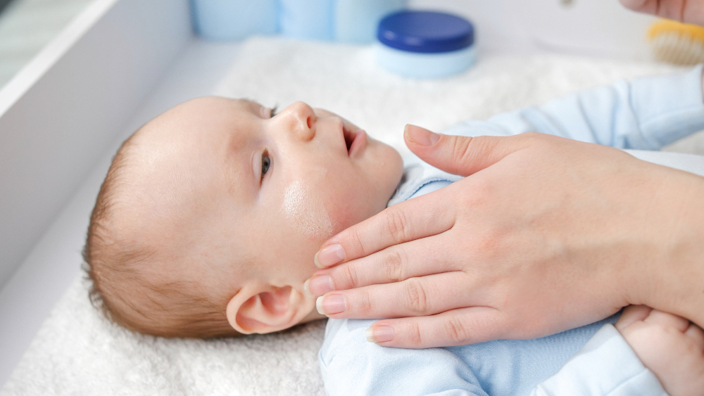 traitement éruption cutanée bébé